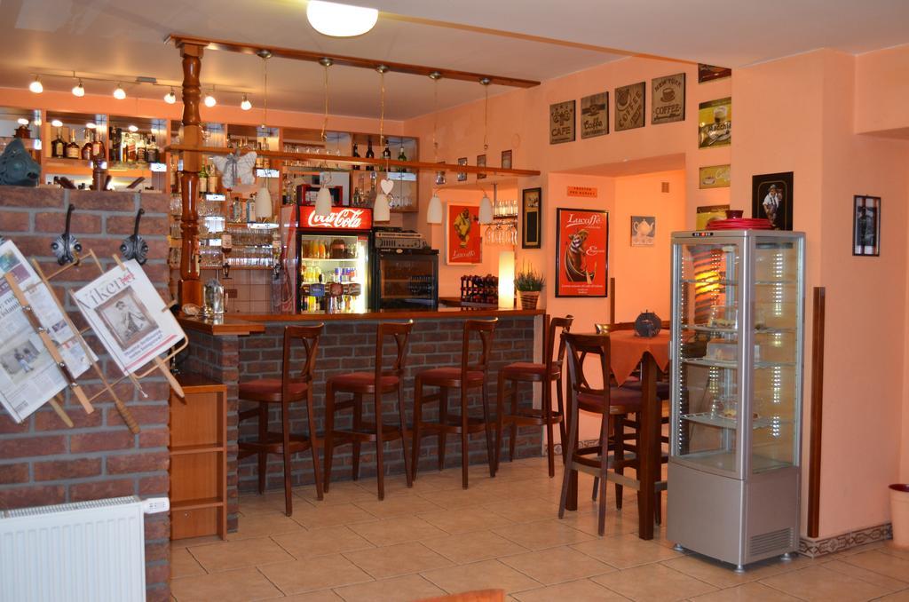 Hotel U Kapra Lázně Bělohrad Εξωτερικό φωτογραφία
