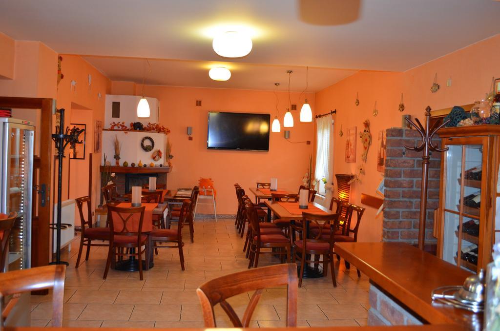 Hotel U Kapra Lázně Bělohrad Εξωτερικό φωτογραφία