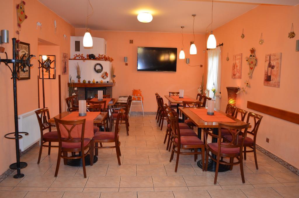 Hotel U Kapra Lázně Bělohrad Εξωτερικό φωτογραφία
