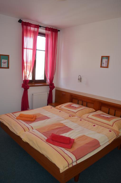 Hotel U Kapra Lázně Bělohrad Δωμάτιο φωτογραφία
