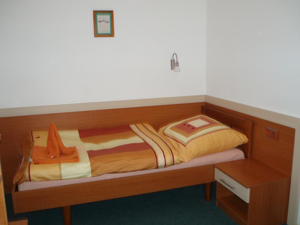 Hotel U Kapra Lázně Bělohrad Εξωτερικό φωτογραφία