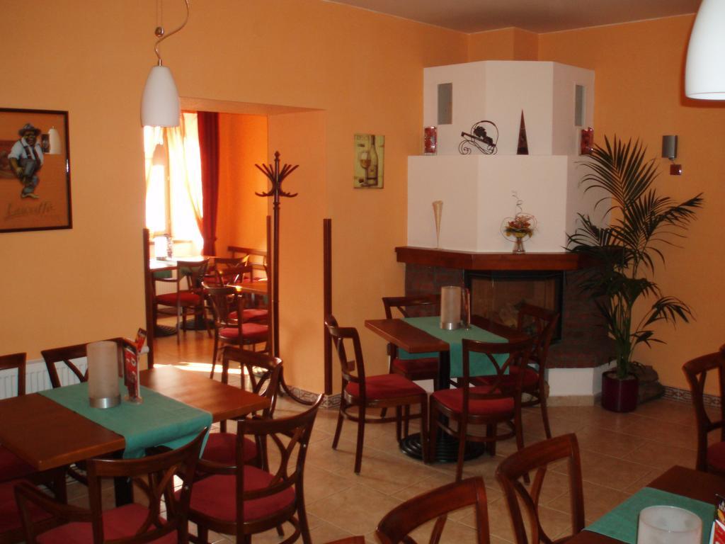 Hotel U Kapra Lázně Bělohrad Εξωτερικό φωτογραφία