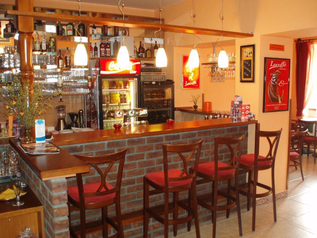 Hotel U Kapra Lázně Bělohrad Εξωτερικό φωτογραφία