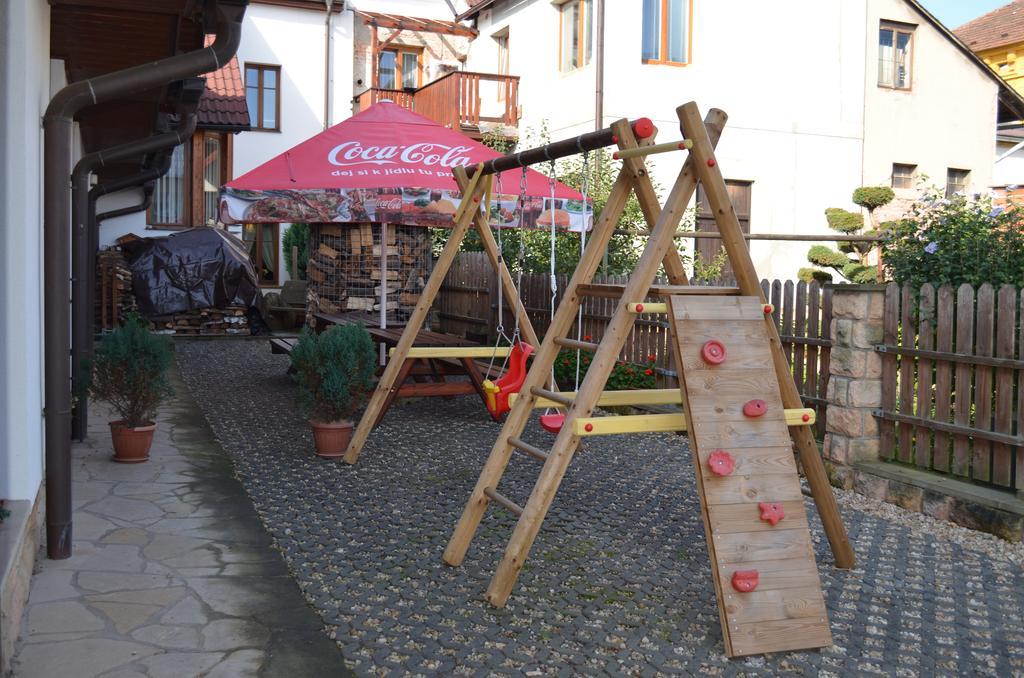 Hotel U Kapra Lázně Bělohrad Εξωτερικό φωτογραφία