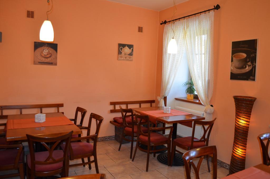 Hotel U Kapra Lázně Bělohrad Εξωτερικό φωτογραφία