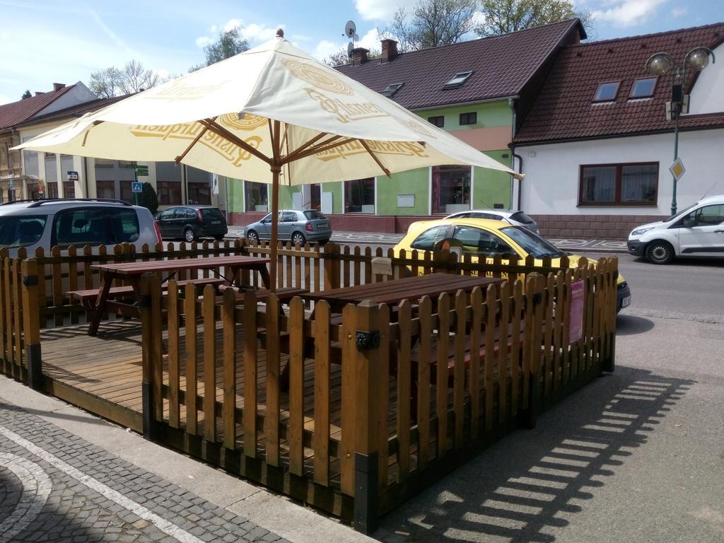 Hotel U Kapra Lázně Bělohrad Εξωτερικό φωτογραφία
